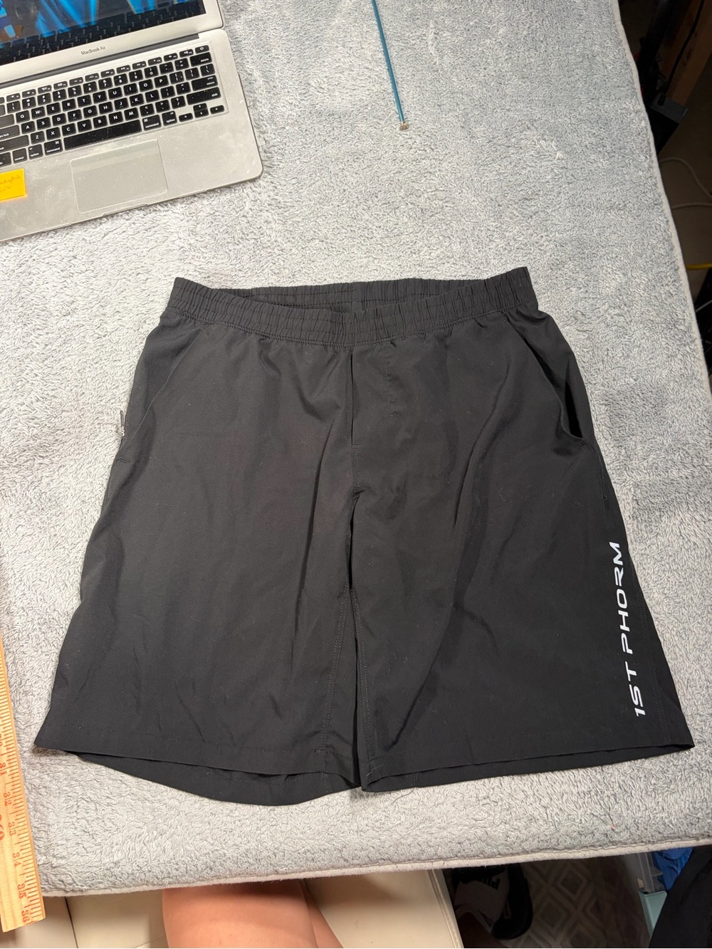 1st phorm Black Performance running athletic Shorts large